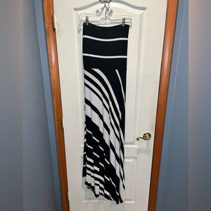 Black/white strapless floor length dress